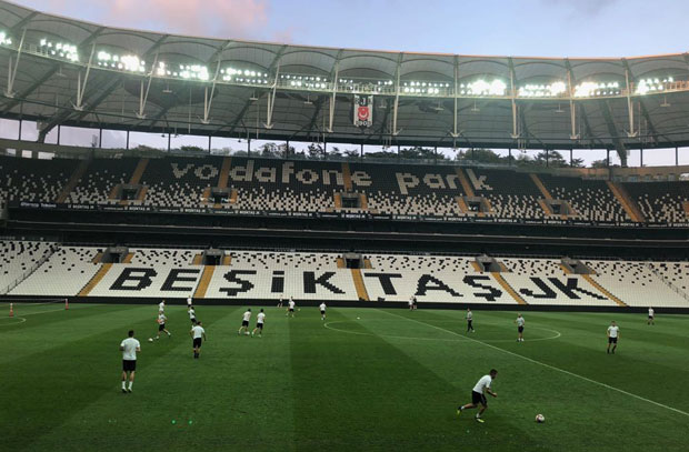 Партизан одрадио тренинг на велелепној “Водафон арени” (ФОТО, ВИДЕО)